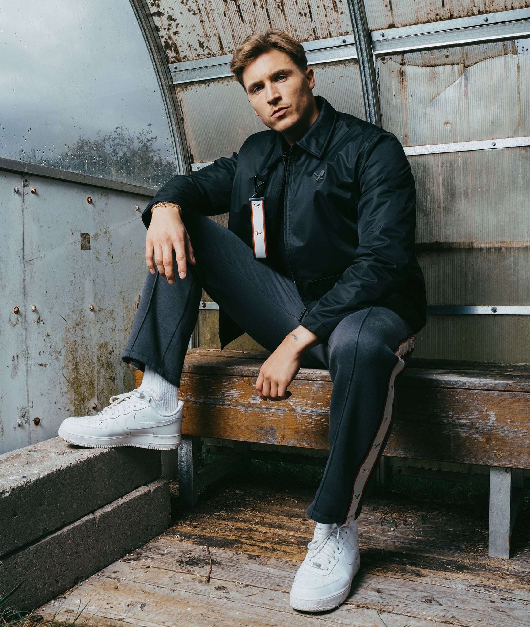 Bundesliga x distorted people