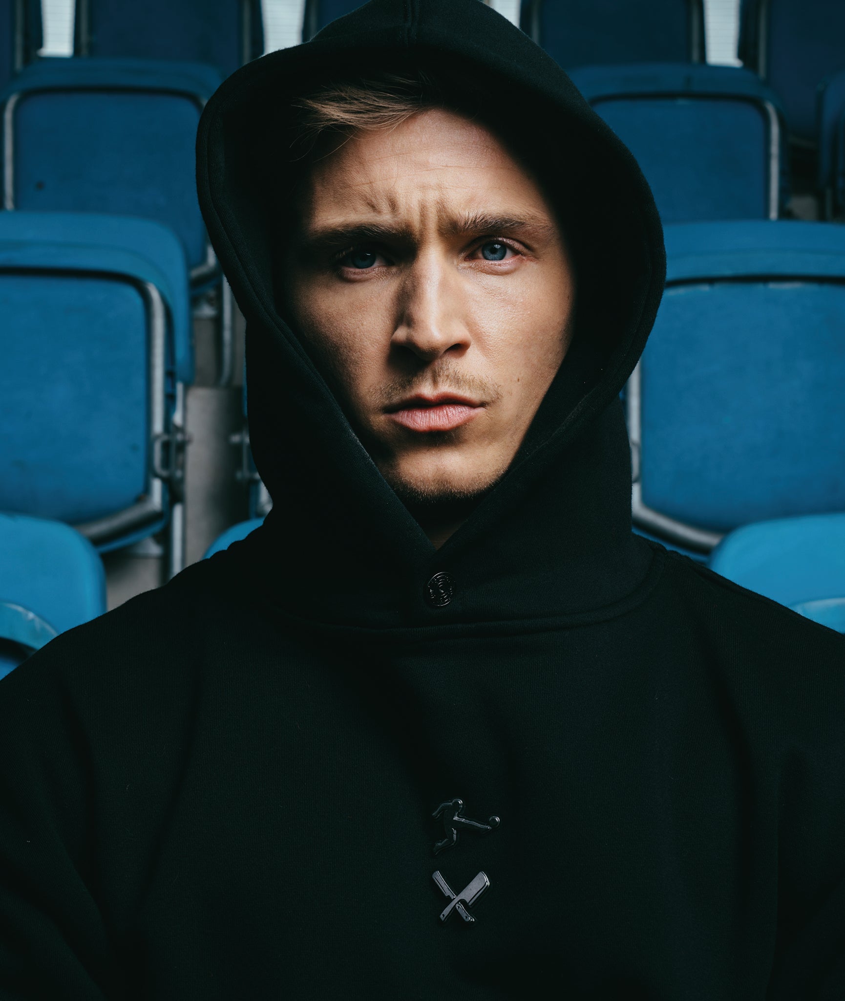 Bundesliga x distorted people